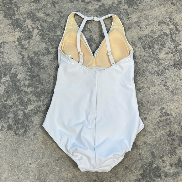 New Miraclesuit Illusionists Wrapture One Piece Swimsuit Mesh Twist White Sz 8 - Picture 5 of 14